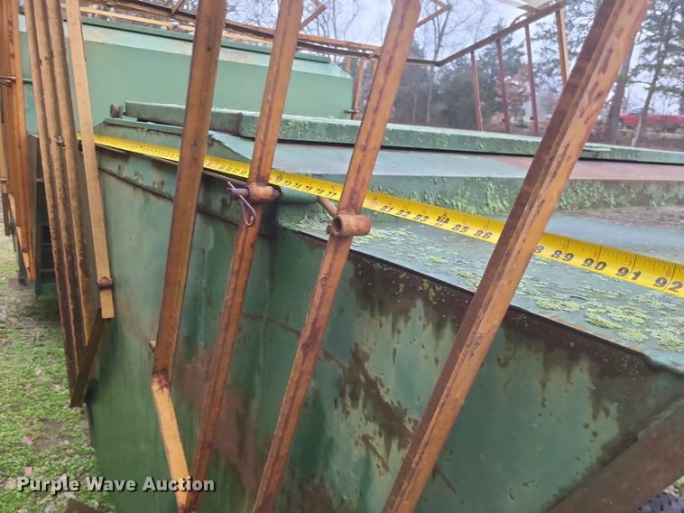 image for item MJ9008 (2) Feed King creep feeders