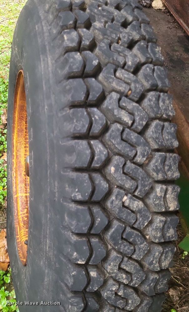 image for item MJ9008 (2) Feed King creep feeders