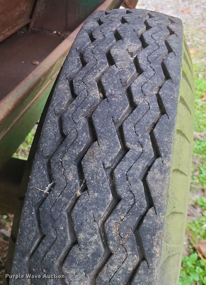 image for item MJ9008 (2) Feed King creep feeders