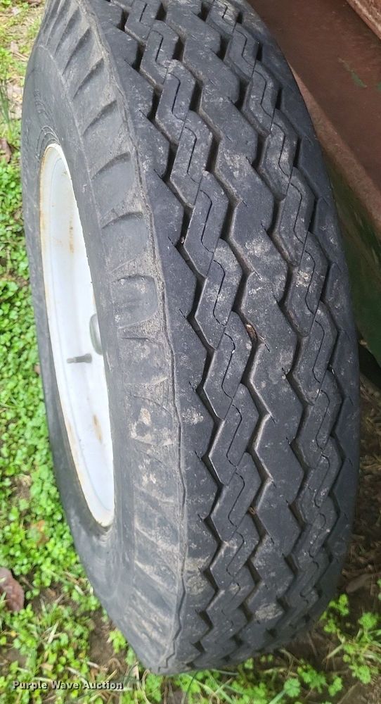 image for item MJ9008 (2) Feed King creep feeders