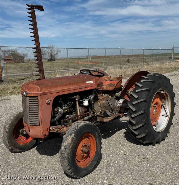 image for item NA9745 Massey Ferguson  MF35 tractor