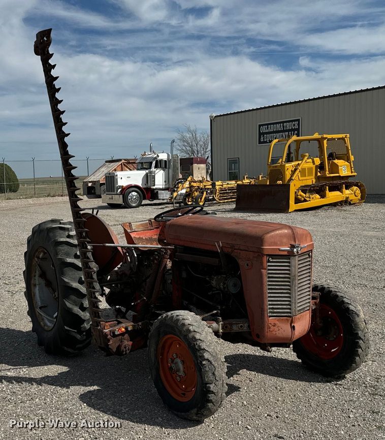 image for item NA9745 Massey Ferguson  MF35 tractor