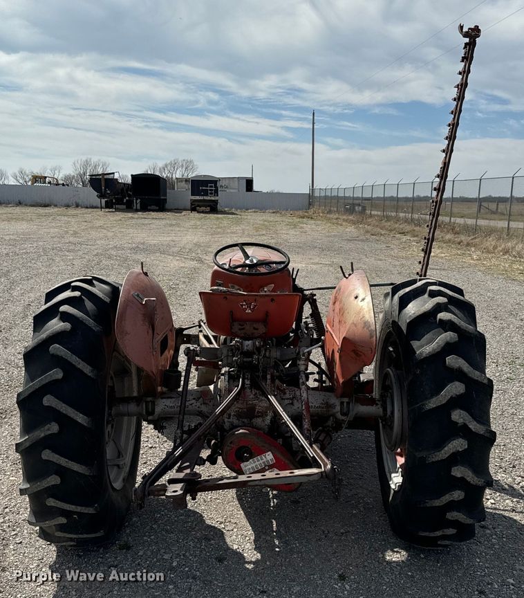 image for item NA9745 Massey Ferguson  MF35 tractor