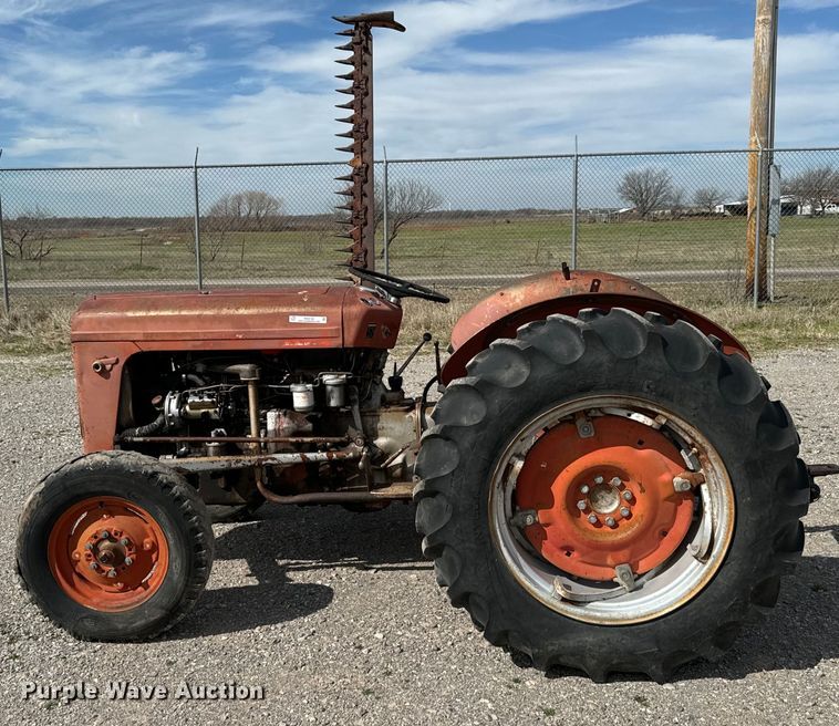 image for item NA9745 Massey Ferguson  MF35 tractor
