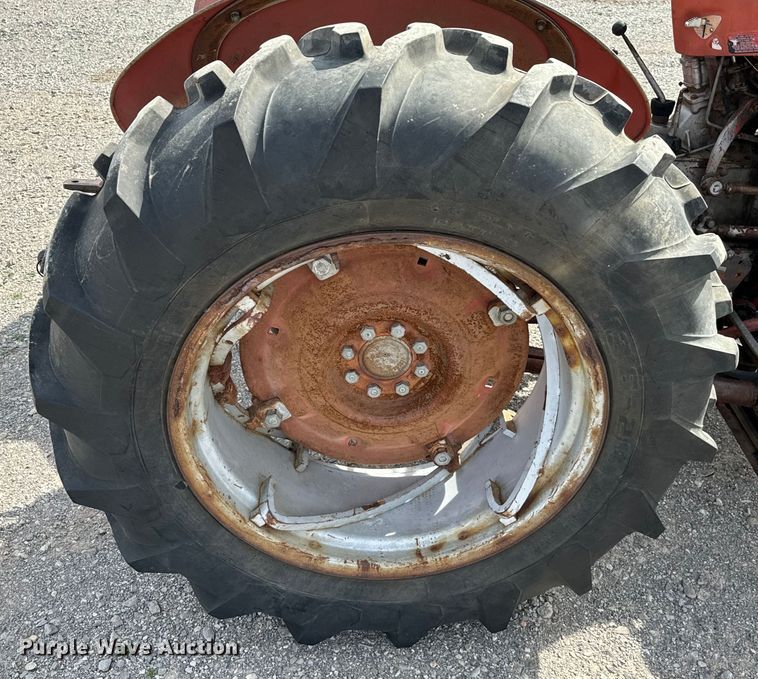 image for item NA9745 Massey Ferguson  MF35 tractor