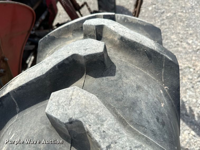 image for item NA9745 Massey Ferguson  MF35 tractor