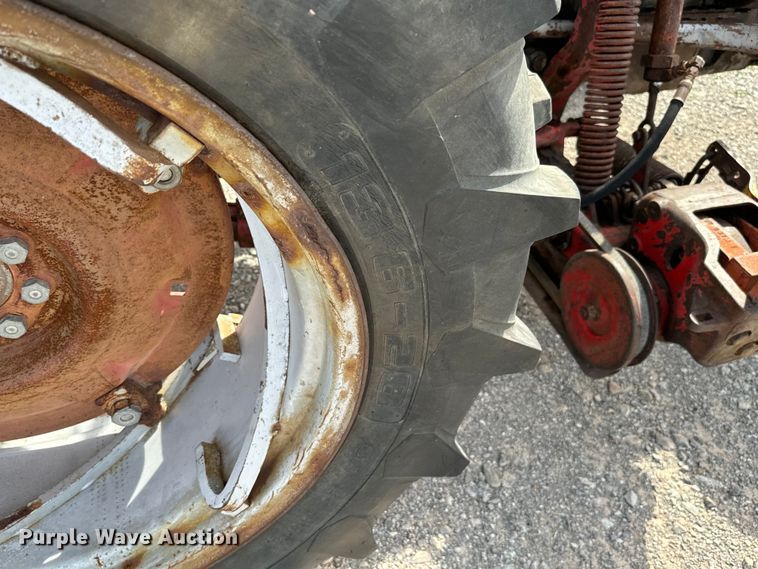 image for item NA9745 Massey Ferguson  MF35 tractor