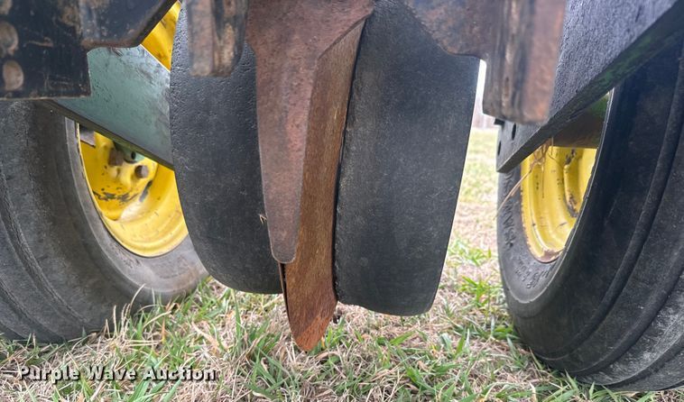 image for item NF9489 John Deere 1760 planter