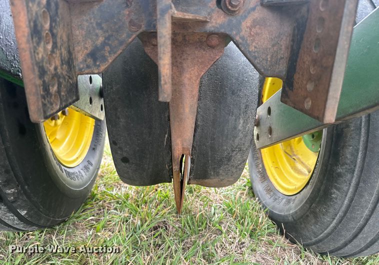 image for item NF9489 John Deere 1760 planter