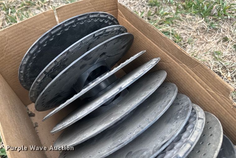 image for item NF9489 John Deere 1760 planter