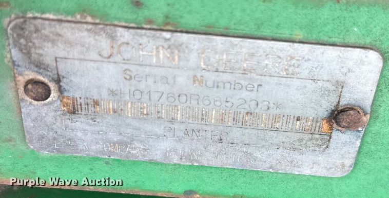 image for item NF9489 John Deere 1760 planter