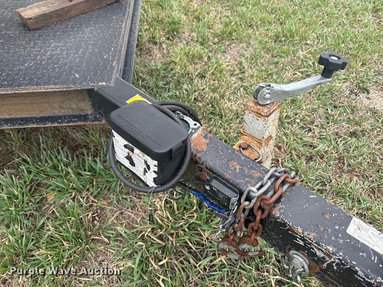 image for item NF9490 Friesen 220 seed tender