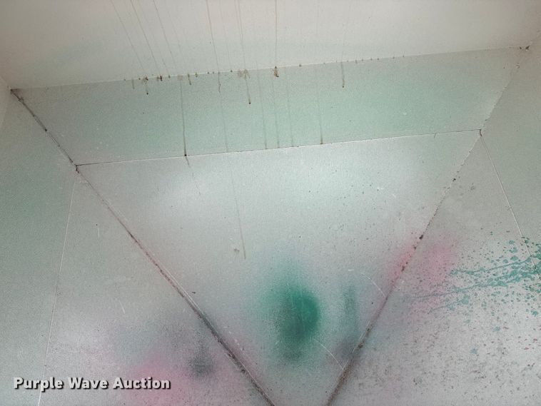 image for item NF9490 Friesen 220 seed tender