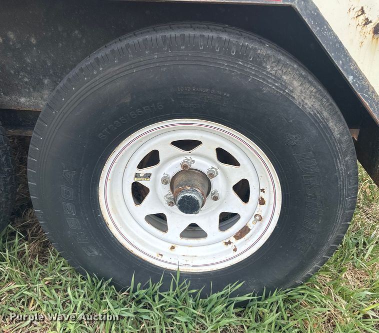 image for item NF9490 Friesen 220 seed tender