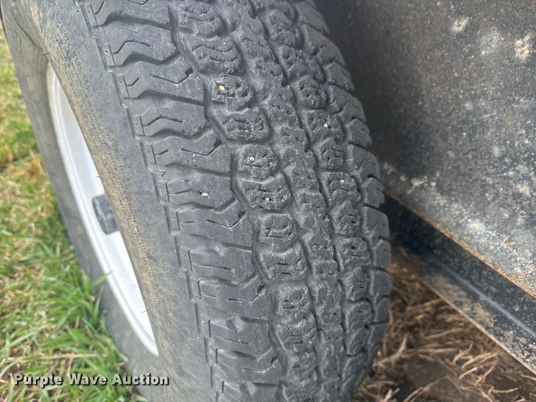 image for item NF9490 Friesen 220 seed tender