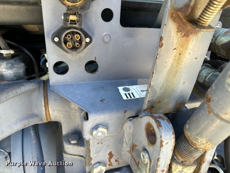 image for item NH9007 1997 New Holland  5635 MFWD tractor