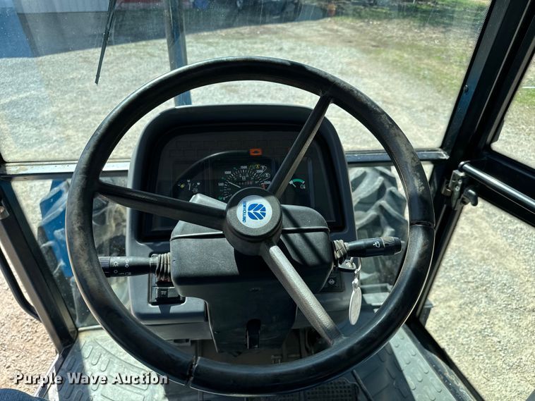 image for item NH9007 1997 New Holland  5635 MFWD tractor