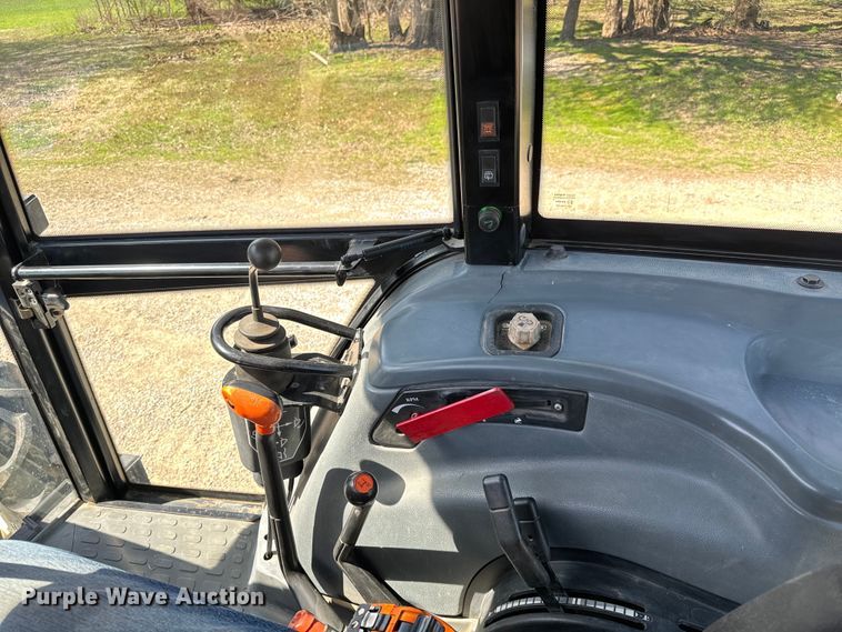 image for item NH9007 1997 New Holland  5635 MFWD tractor