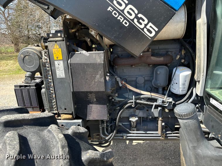 image for item NH9007 1997 New Holland  5635 MFWD tractor