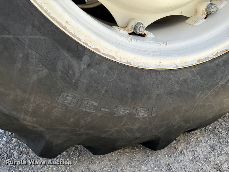 image for item NH9007 1997 New Holland  5635 MFWD tractor