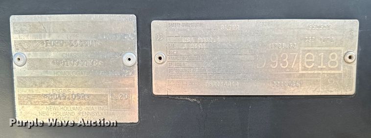 image for item NH9007 1997 New Holland  5635 MFWD tractor