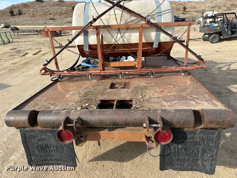 image for item NJ9425 1997 Ford F450 Super Duty XLT flatbed truck