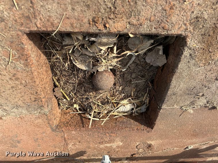 image for item NJ9425 1997 Ford F450 Super Duty XLT flatbed truck