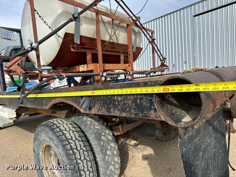 image for item NJ9425 1997 Ford F450 Super Duty XLT flatbed truck