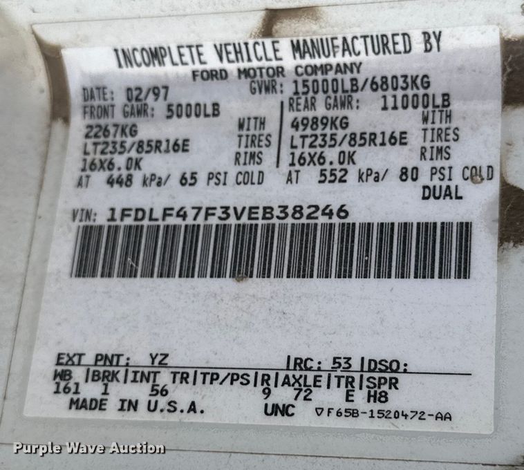 image for item NJ9425 1997 Ford F450 Super Duty XLT flatbed truck