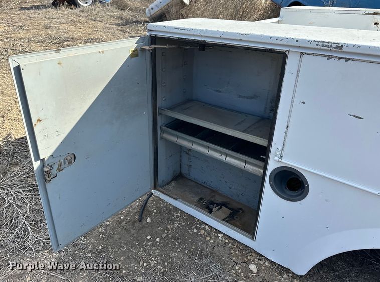 image for item NJ9427 Stahl utility bed