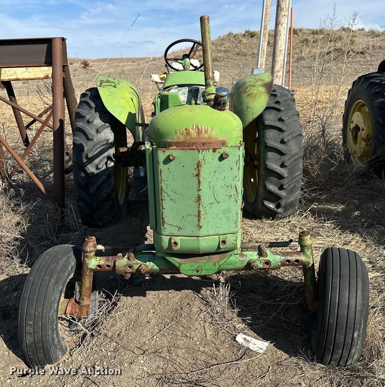 image for item NJ9430 1962 John Deere 3010 tractor
