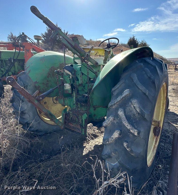 image for item NJ9430 1962 John Deere 3010 tractor