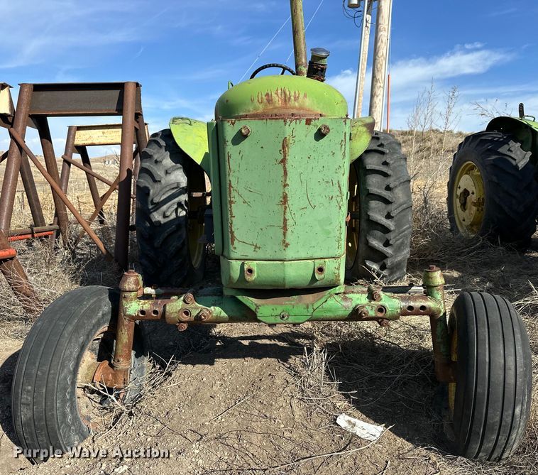 image for item NJ9430 1962 John Deere 3010 tractor