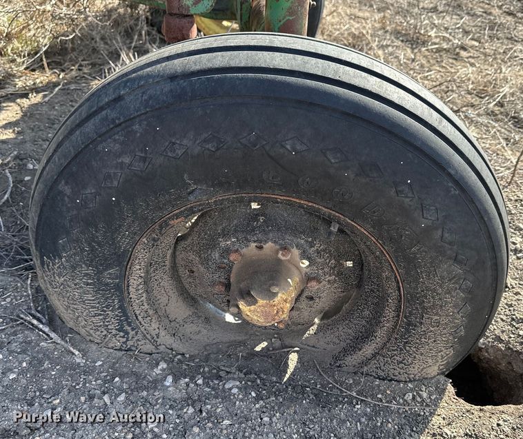 image for item NJ9430 1962 John Deere 3010 tractor