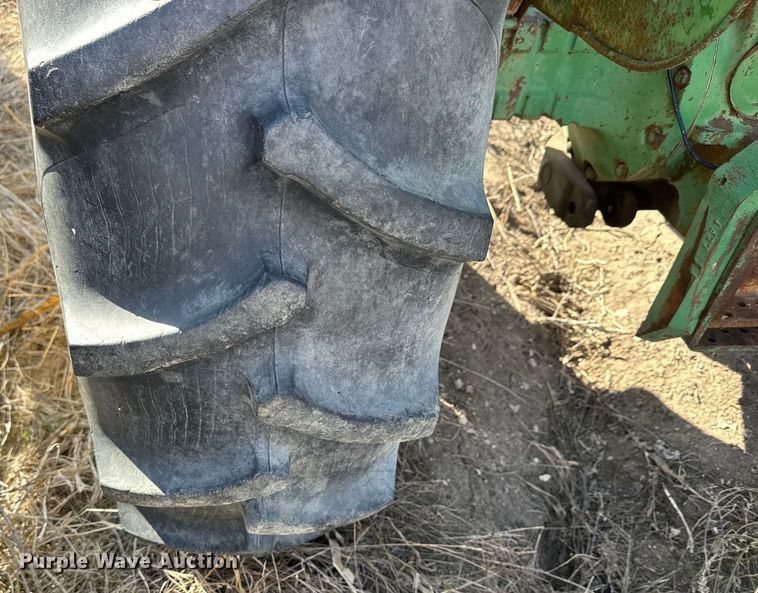 image for item NJ9430 1962 John Deere 3010 tractor