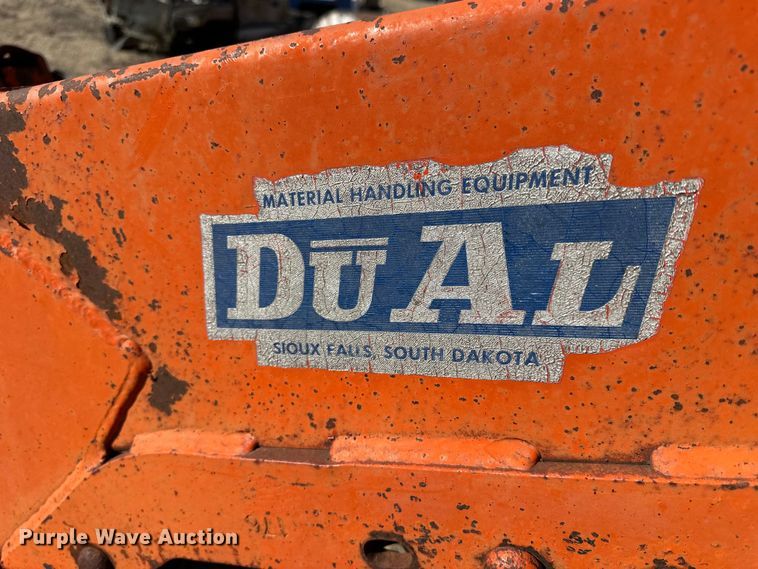 image for item NJ9431 1964 John Deere 4020 tractor