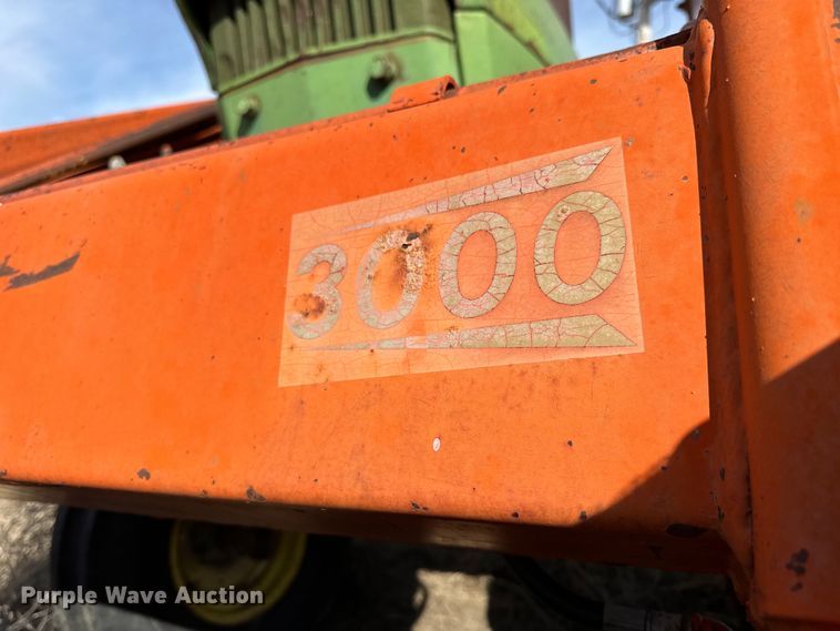 image for item NJ9431 1964 John Deere 4020 tractor