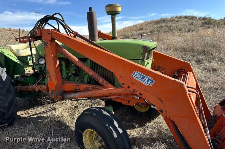 image for item NJ9431 1964 John Deere 4020 tractor