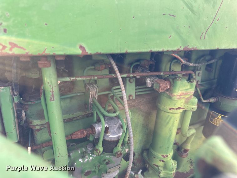 image for item NJ9431 1964 John Deere 4020 tractor