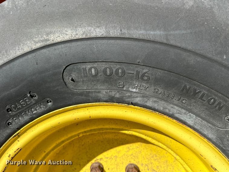 image for item NJ9431 1964 John Deere 4020 tractor