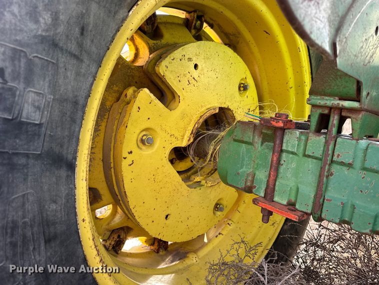 image for item NJ9431 1964 John Deere 4020 tractor