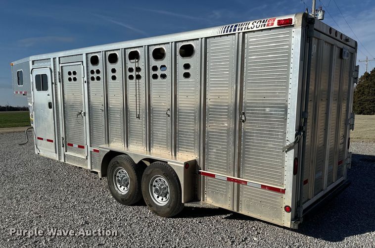 image for item NU9524 2007 Wilson PSSC-8420T livestock trailer