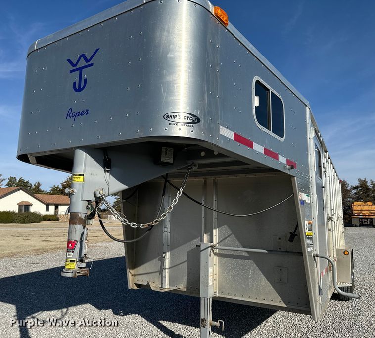 image for item NU9524 2007 Wilson PSSC-8420T livestock trailer