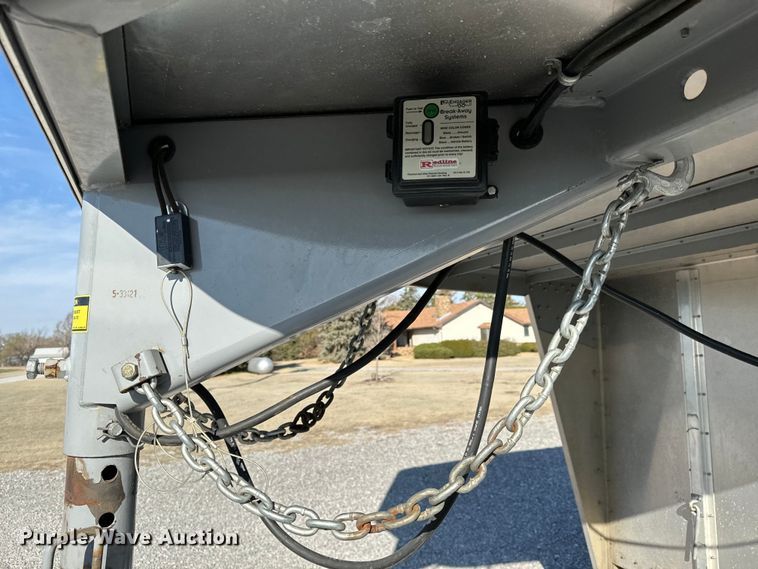 image for item NU9524 2007 Wilson PSSC-8420T livestock trailer