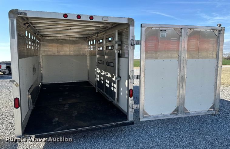 image for item NU9524 2007 Wilson PSSC-8420T livestock trailer