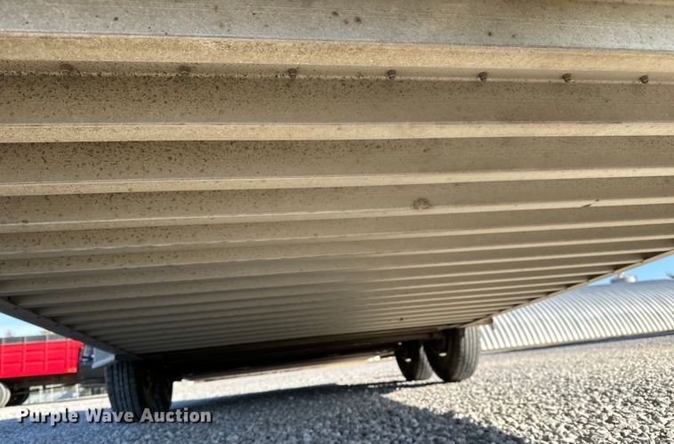 image for item NU9524 2007 Wilson PSSC-8420T livestock trailer