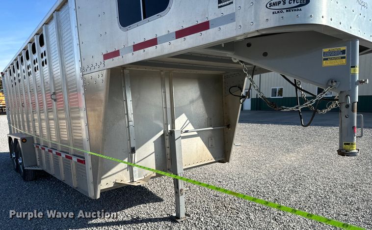 image for item NU9524 2007 Wilson PSSC-8420T livestock trailer