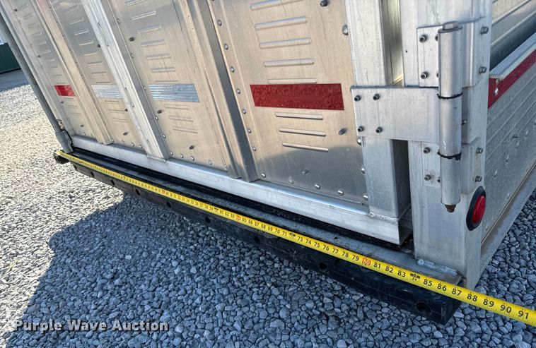 image for item NU9524 2007 Wilson PSSC-8420T livestock trailer