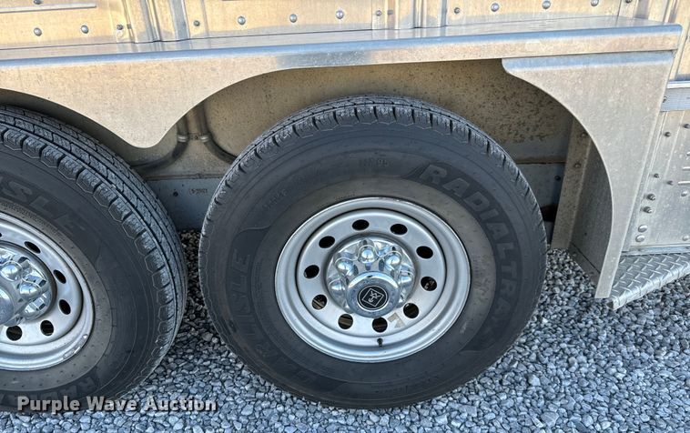 image for item NU9524 2007 Wilson PSSC-8420T livestock trailer