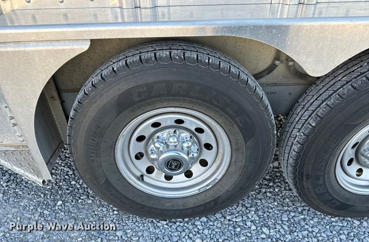 image for item NU9524 2007 Wilson PSSC-8420T livestock trailer